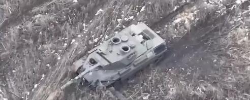Украинские военные потеряли первый Leopard 1A5, только что подаренный немцами