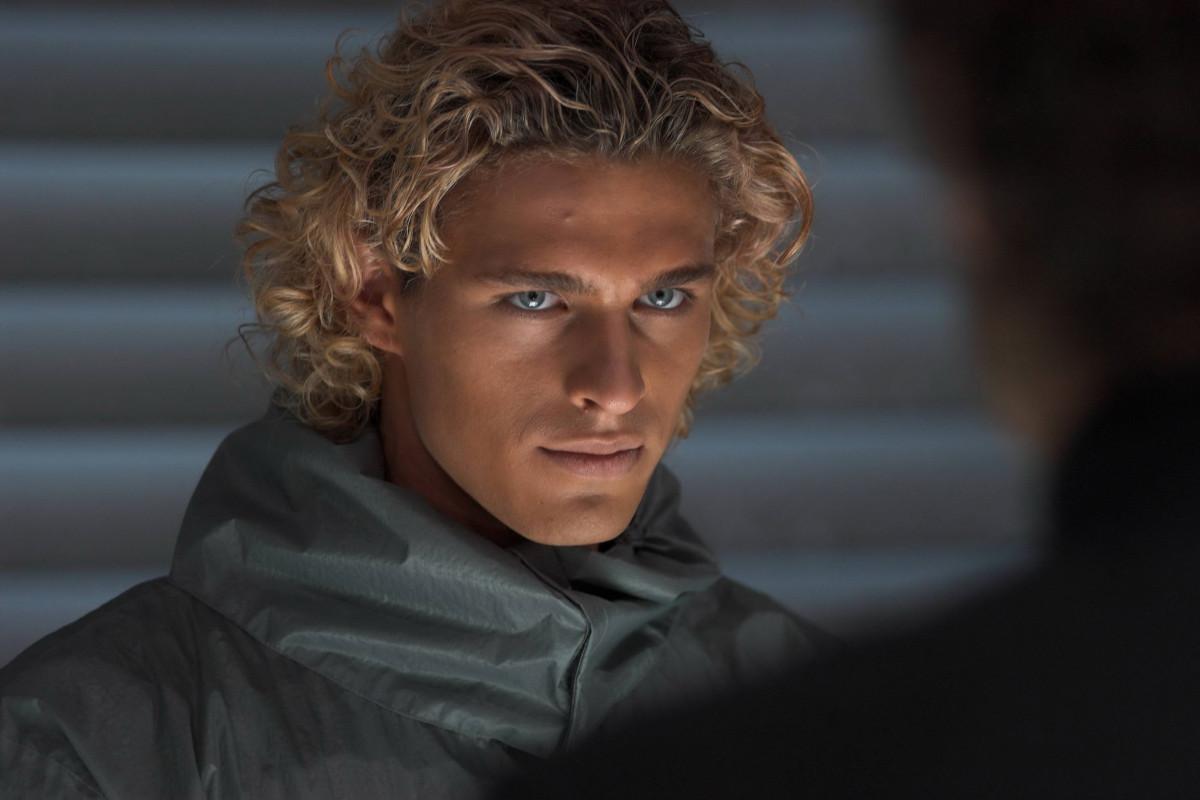 Предательство, домогательства и шизофрения. Как и почему изменился самый красивый российский актер Василий Степанов