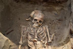 Ученые узнали точный возраст одного из самых полных скелетов неандертальца