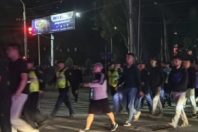 29 человек пострадали после массовых беспорядков в центре Бишкека