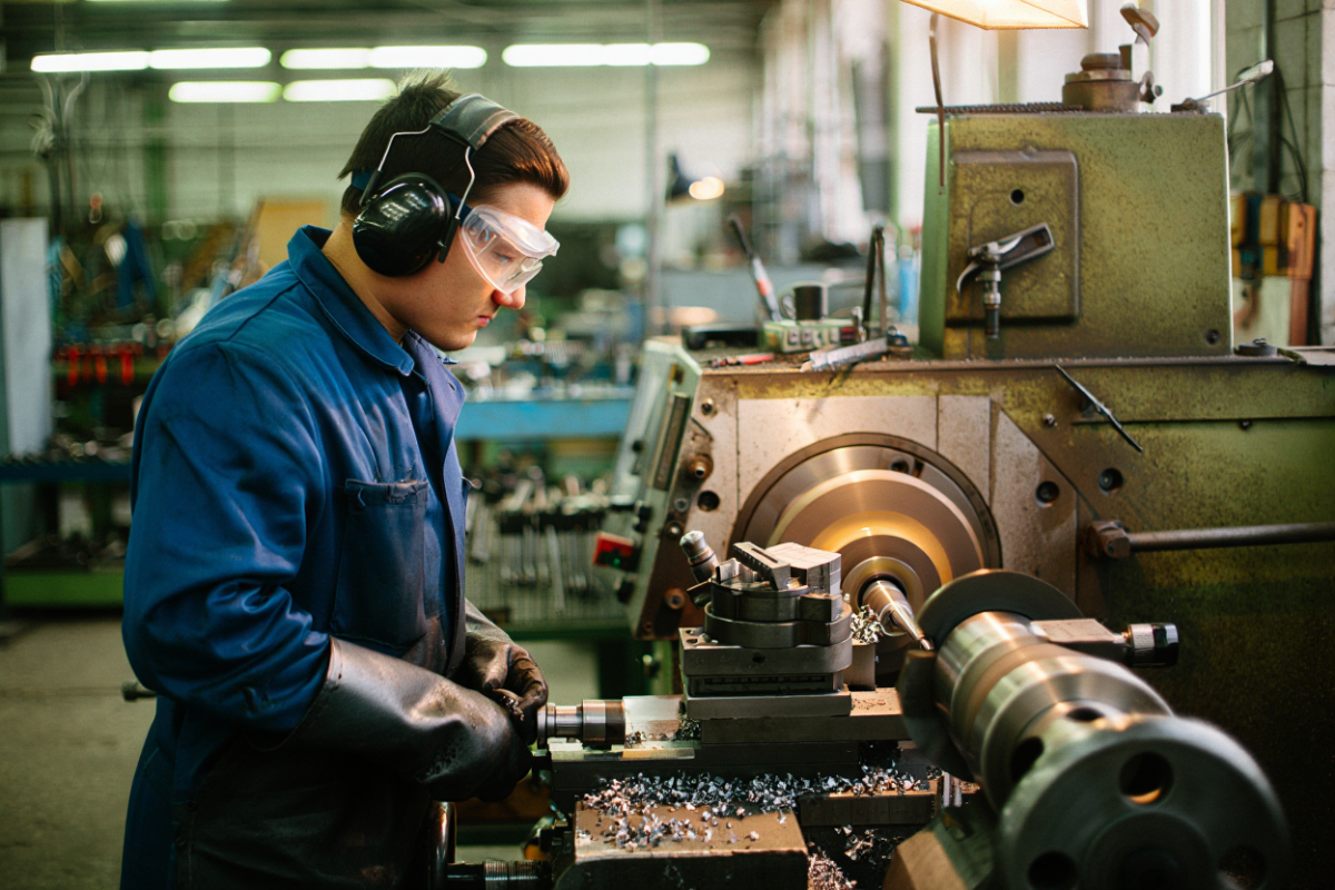 hh.ru зафиксировал кадровый дефицит на Кубани в рознице и медицине