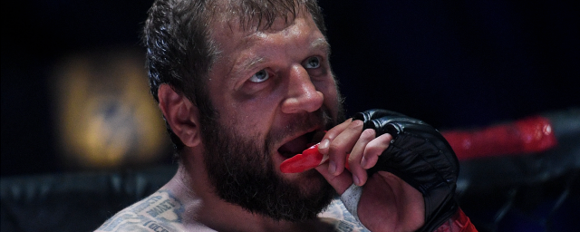 Емельяненко пока не продолжает карьеру из-за особого периода жизни