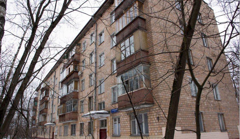 Один человек погиб в результате взрыва в жилом доме в Москве