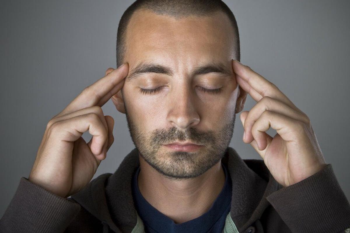 Призраки в голове: как иррациональные мысли влияют на наше психическое состояние