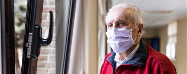 В Свердловской области продлили самоизоляцию для пожилых людей
