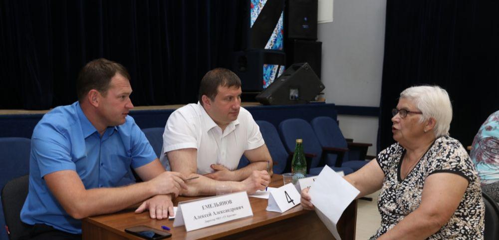 Представители администрации Раменского округа провели встречу с жителями ТУ «Кратово»