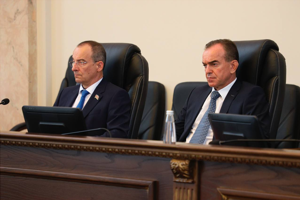 Юрий Бурлачко проанализировал эффективность совместной работы ЗСК с исполнительной властью в части нормотворчества