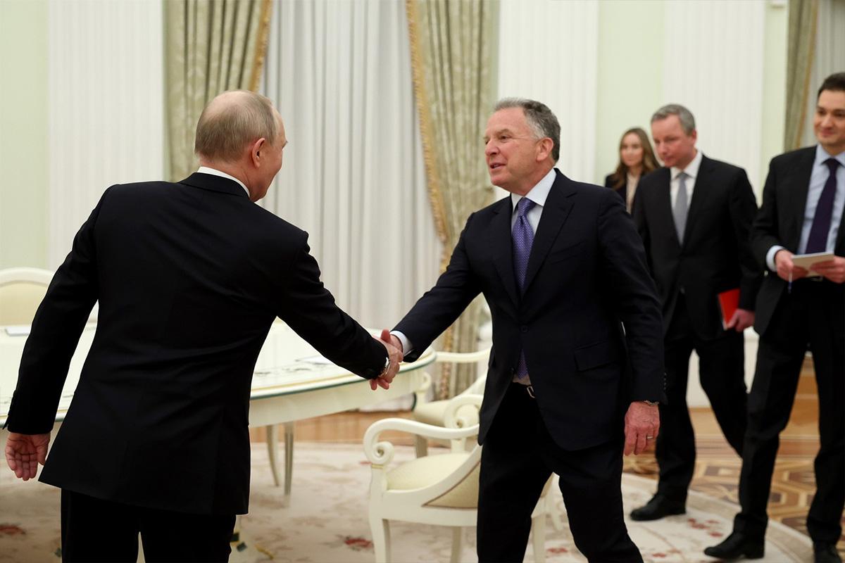 В Кремле проходит встреча Путина с Уиткоффом и Кушнером