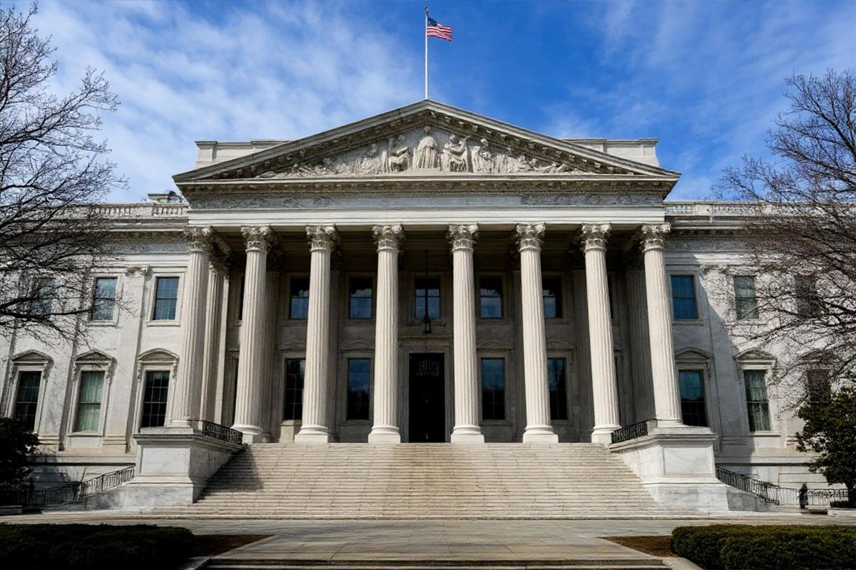 Казна трещит по швам: мартовский дефицит бюджета США обогнал прошлогодний показатель