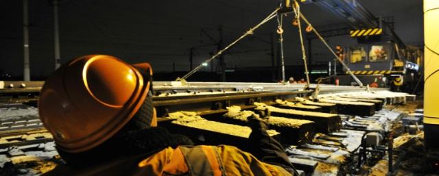Тепловоз сбил троих путевых рабочих в Новосибирской области