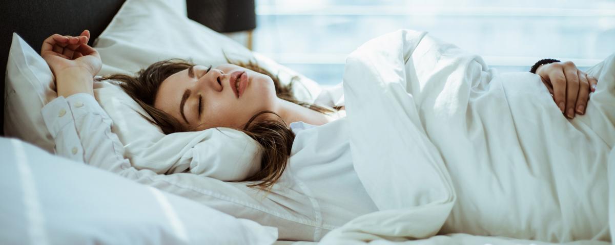 Кардиолог: Полезнее всего спать на спине