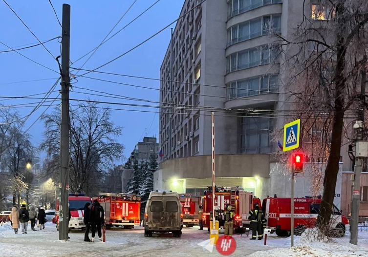 В Нижнем Новгороде из гостиницы РАНХиГС эвакуировали при пожаре 117 человек