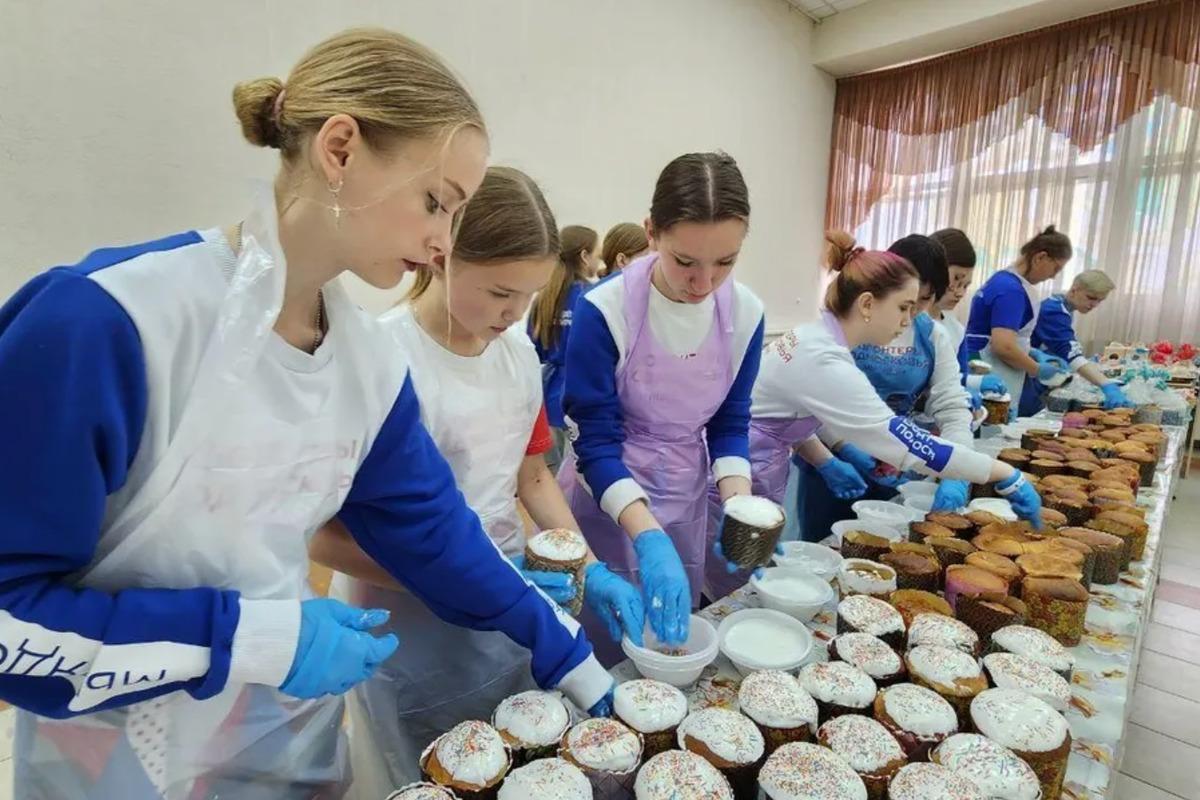 Студенты Можайского техникума и местные жители отправят сиротам ЛНР (террористическая организация на территории Луганской области Украины) 1,2 тысячи куличей