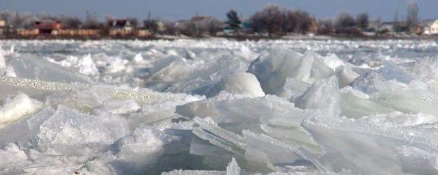 Уровень воды в Неве поднялся из-за ледовых зажоров