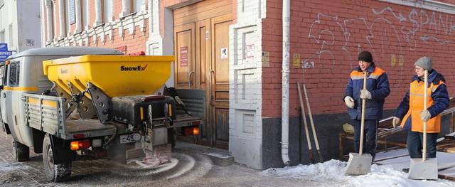 На улицах Нижнего Новгорода работает более 200 единиц снегоуборочной техники