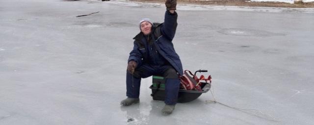 В Воронежской области спасли провалившегося под лед рыбака