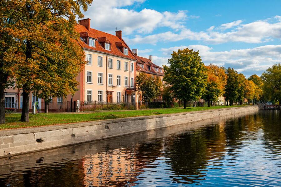 Работа с жильем в Калининградской области: маляры получают до 159 тыс. рублей