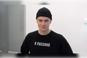 Shaman спел перед московскими выпускниками песню для Интервидения