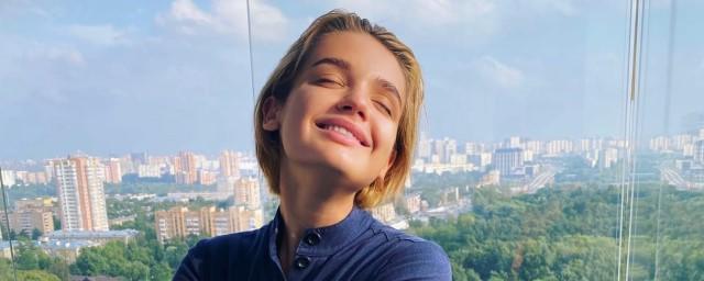 Дочь певицы Славы Александра поделилась подробностями своего самочувствия перед родами