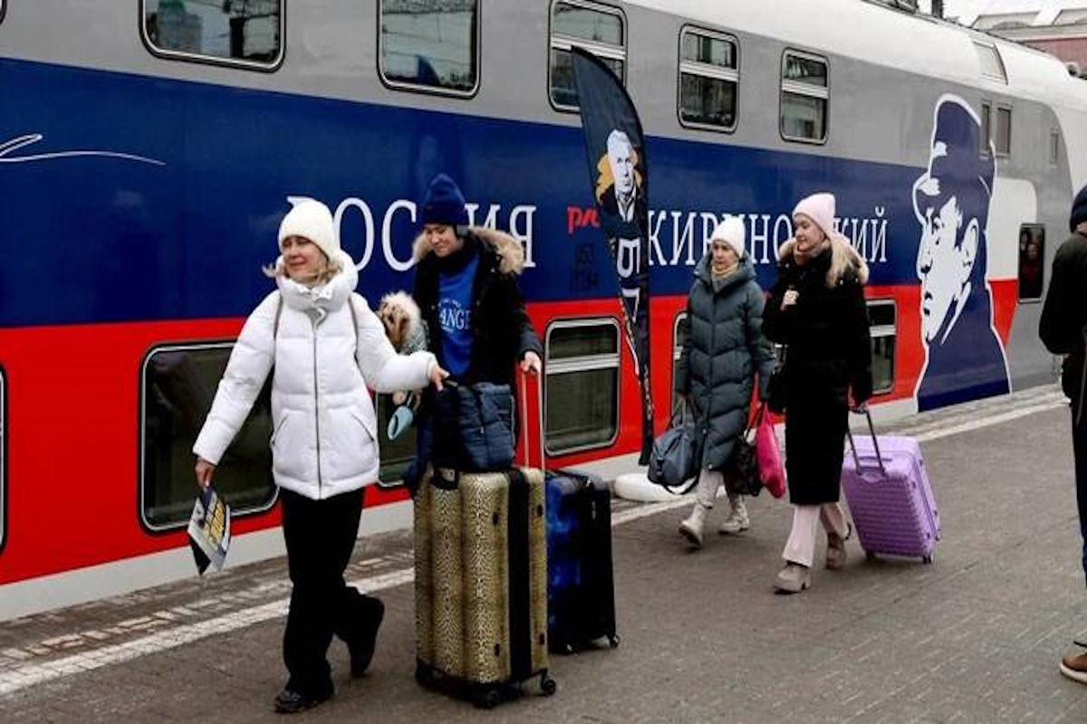 В память Владимира Жириновского ЛДПР и компания «РЖД» запустили тематический поезд