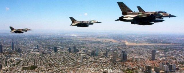 Израильская армия заявила, что атаковала десятки сирийских объектов