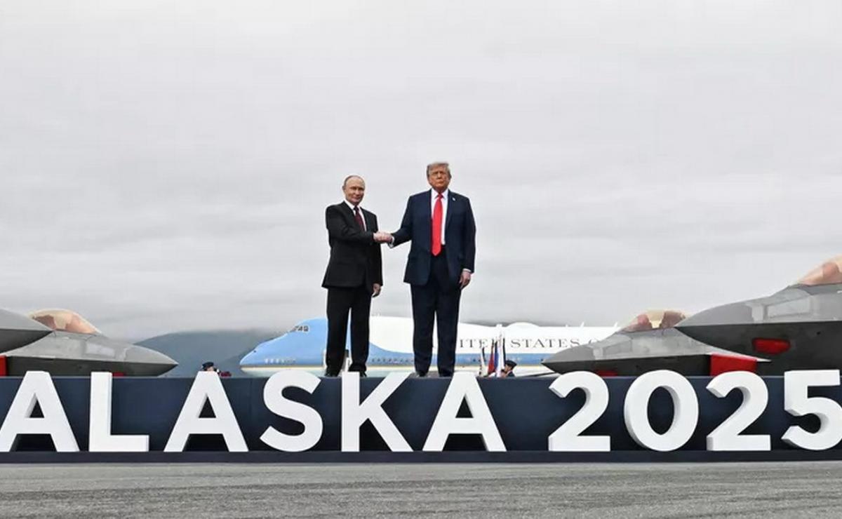 «Дорогой сосед»: Переговоры Путина и Трампа на Аляске закончились полным разгромом врагов России