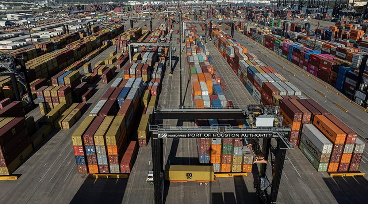 Эксперт Литвиненко предостерегла о возможном глобальном кризисе, вызванном торговыми ограничениями, которые вводит президент США