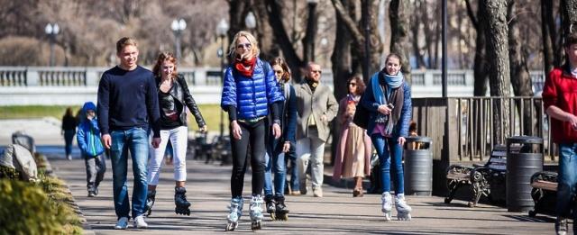 Синоптики: Погода в Москве в понедельник будет аномально теплой