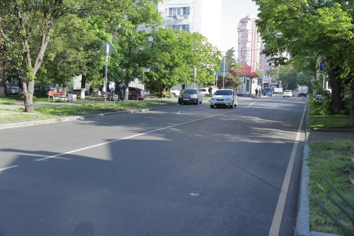 В Краснодаре досрочно завершили ремонт 50 км полотна на 40 участках дорог