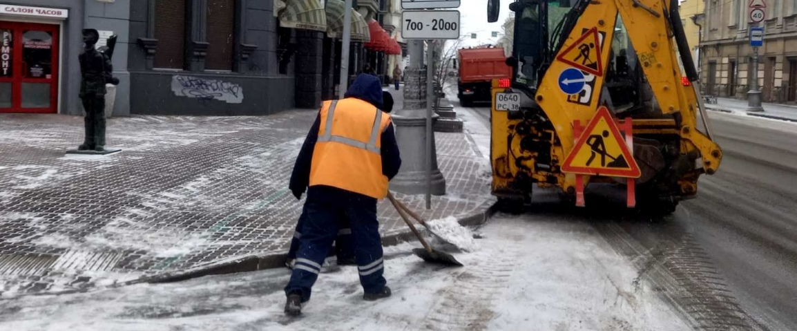 В выходные дни улицы Иркутска убирали в усиленном режиме