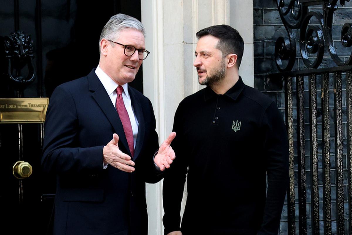 Климов назвал Зеленского агентом Mi6