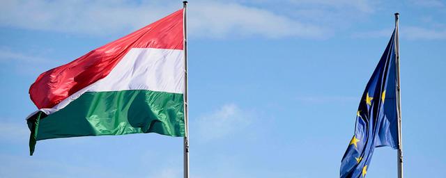 ANSA: Венгрия заблокировала транш в 500 млн евро из Европейского фонда мира для Украины