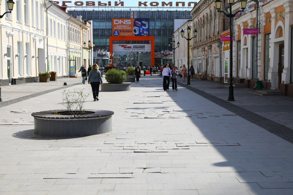 Мэр Руслан Болотов: Асфальтирование поможет решить ситуацию с променадом на улице Урицкого