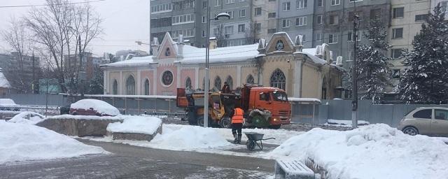 В Туле ликвидируют последствия снегопада