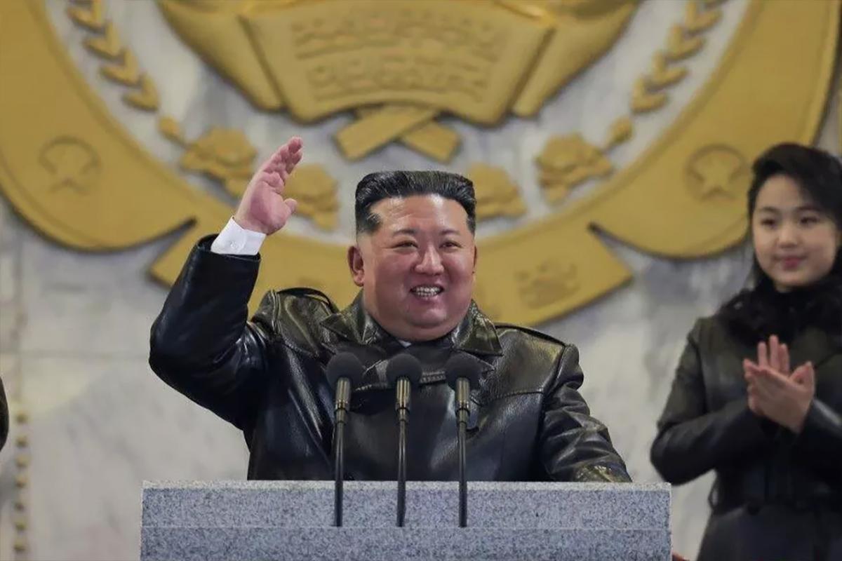 Ким Чен Ын объявил Южную Корею главным врагом и пообещал жесткую расплату за любые действия