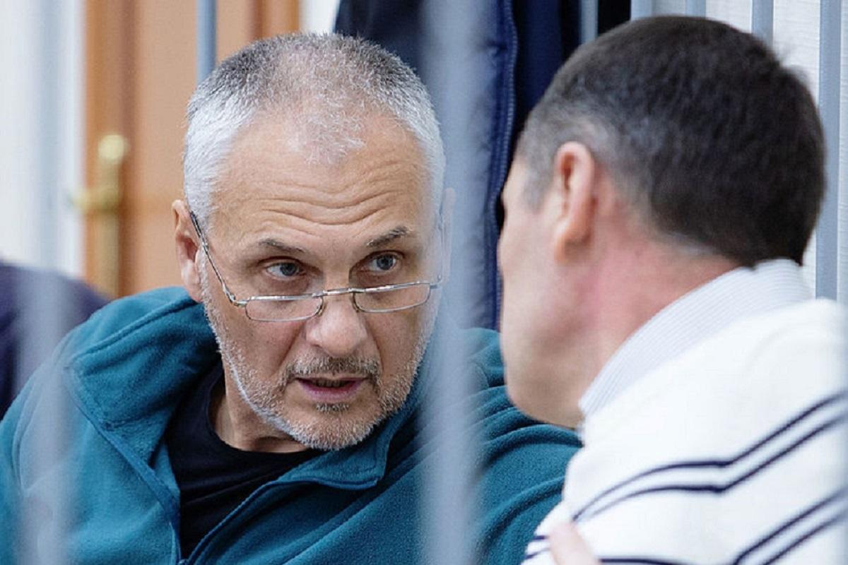 Стало известно, кем трудится в колонии экс-губернатор Сахалинской области