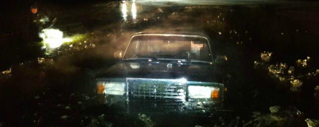 В Нижнем Новгороде в пруду нашли машину с трупом