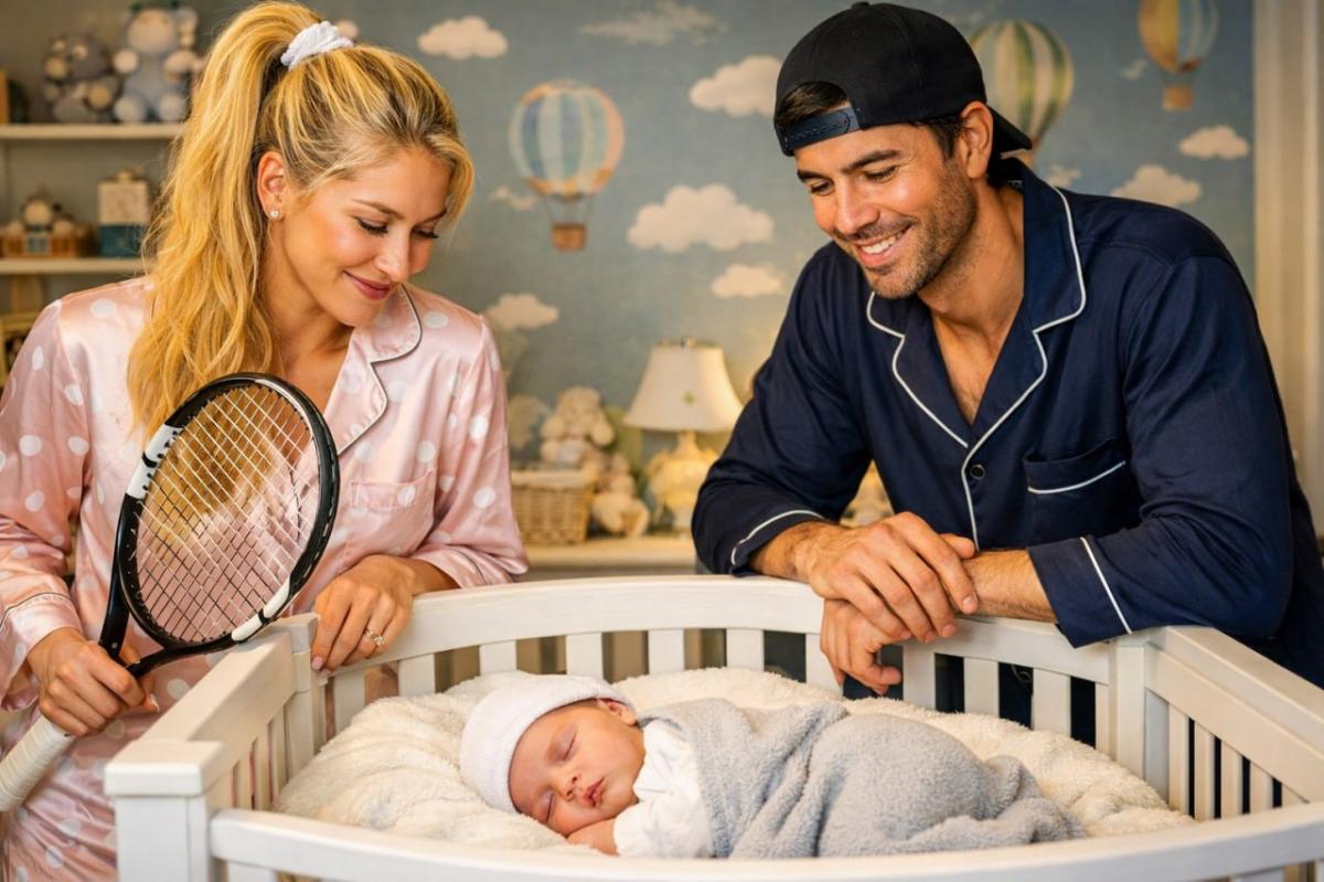 Родила «солнышко» в 44. Анна Курникова в четвертый раз стала мамой: первое фото новорожденного