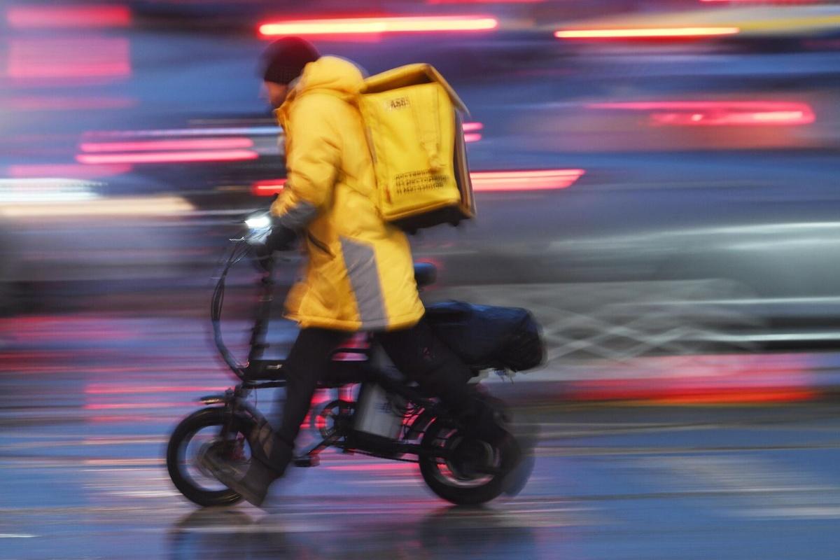 В Петербурге курьеров обяжут регистрироваться в специальном реестре