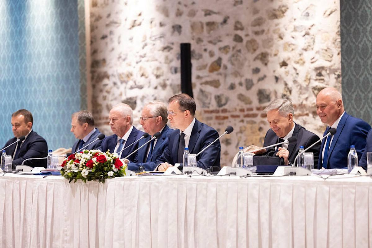 Стали известны потенциальные места для мирных переговоров России и Украины