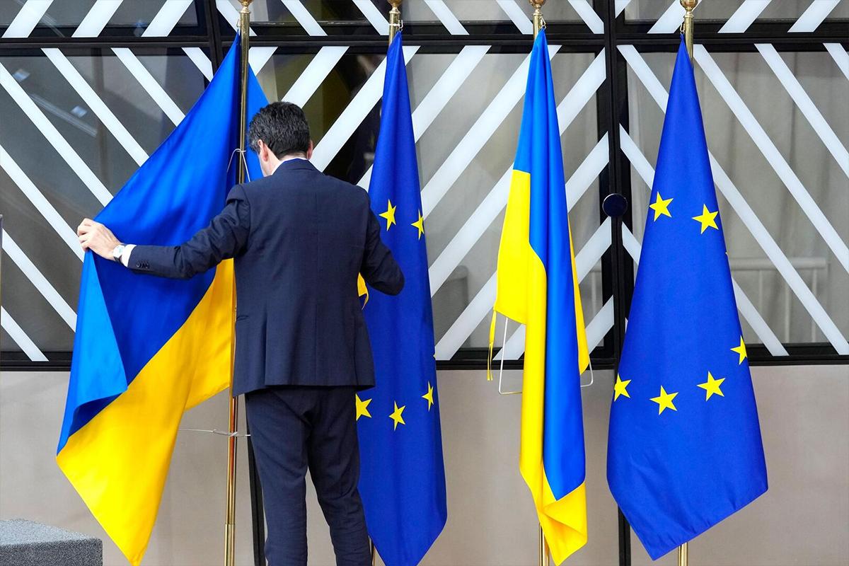 Еврокомиссия больше не сможет выдавать Украине обычные кредиты