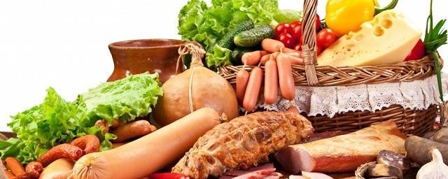 Врач назвала продукты, которых не должно быть на столе