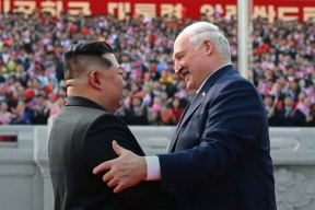 «Нас встречали как друзей»: Лукашенко и Ким Чен Ын провели церемонию в центре Пхеньяна