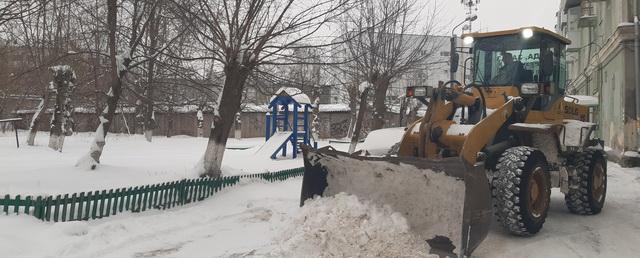 Глава Дзержинска поручил очистить проезды во дворы от снега