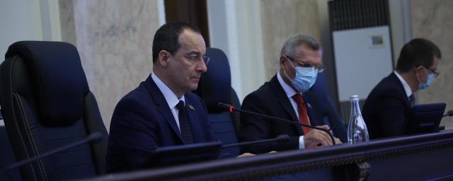 Депутаты ЗСК рассмотрели изменения регионального избирательного законодательства