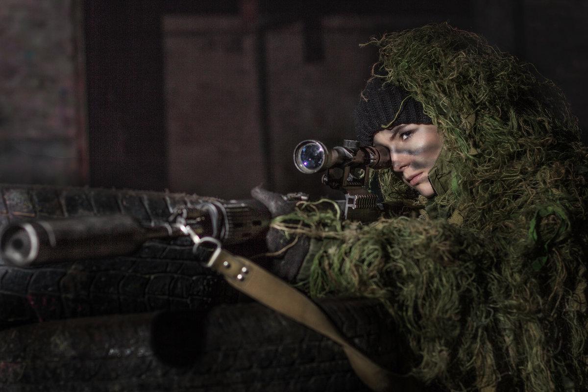 Генерал Липовой: Иностранные снайперши уничтожаются в первую очередь