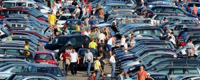 В РФ отмечены массовые продажи подержанных автомашин с минимальным пробегом в 2022 году