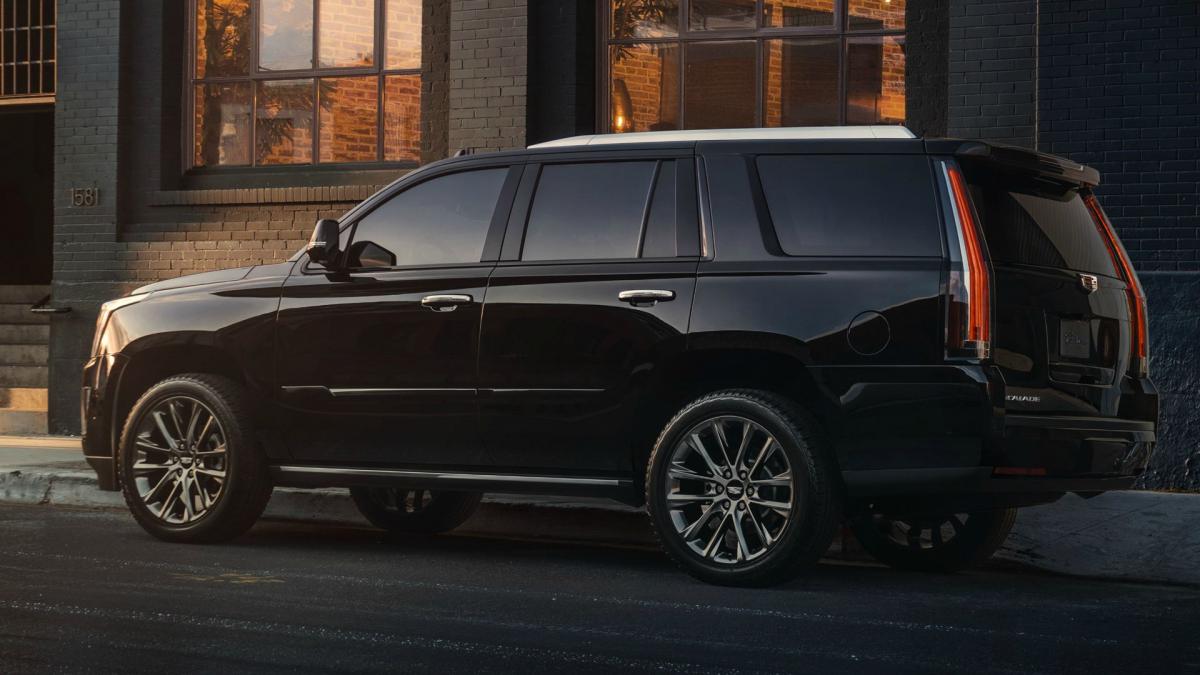 Cadillac Escalade получил новую спецверсию для авторынка России