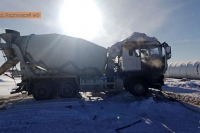 В Бежаницком муниципальном округе девятого февраля спасли от огня автобетоносмеситель