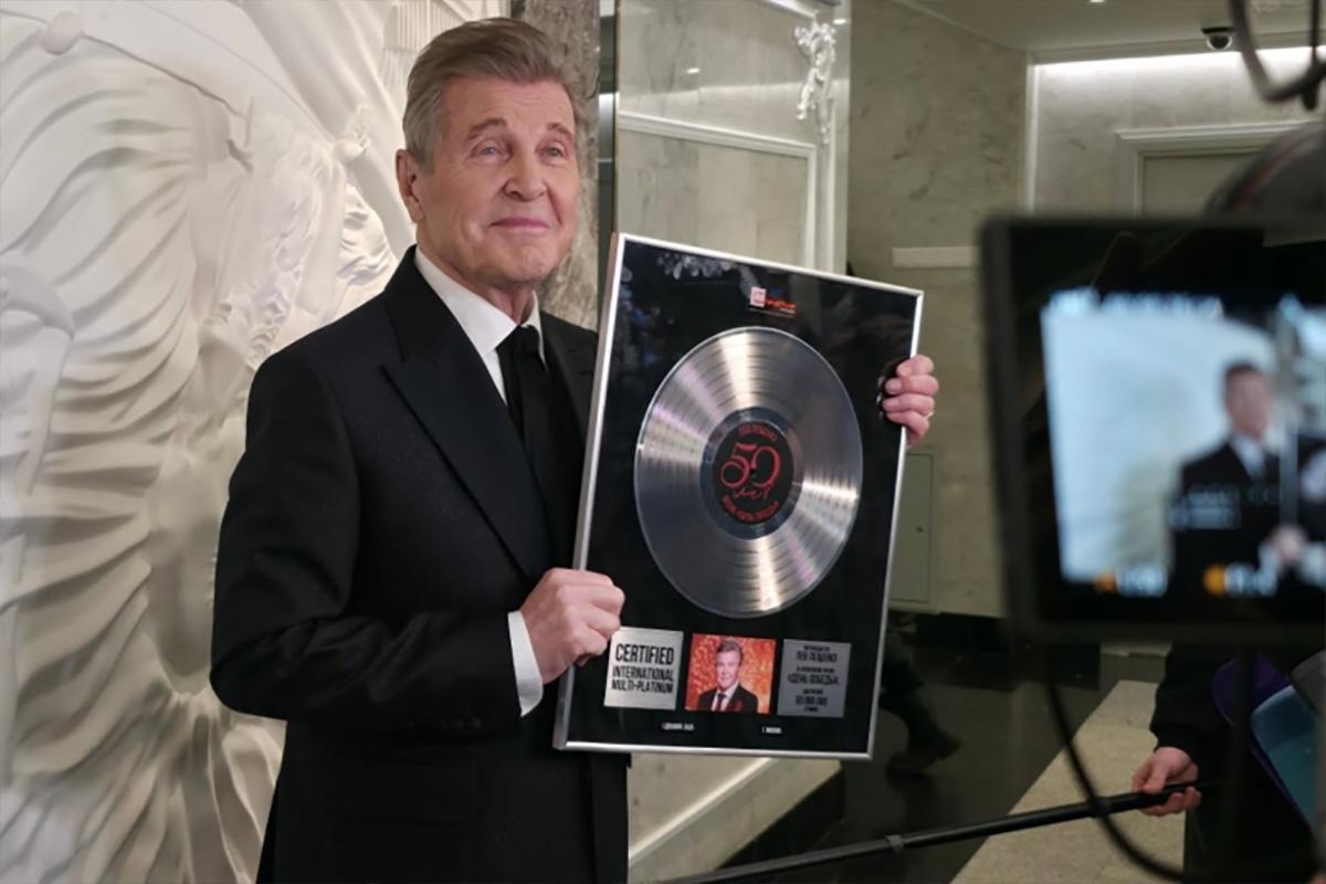 Лев Лещенко рассказал о серьезной простуде